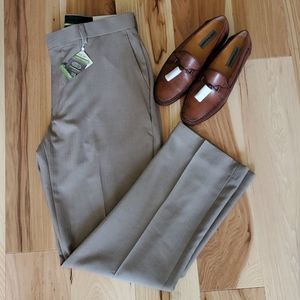 -NWT-AXIST TAN PANTS☆